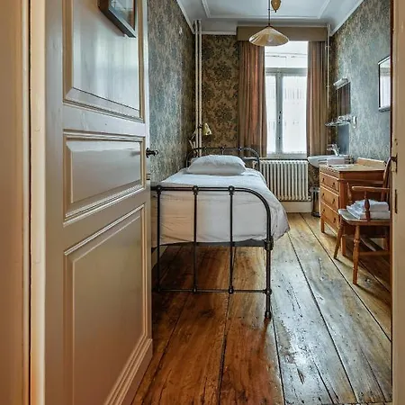 Talbot House Vendégház *